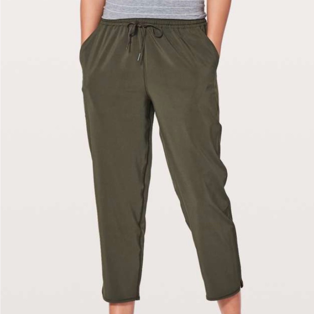 Lululemon Athletica Keep it Classic Crop Pants